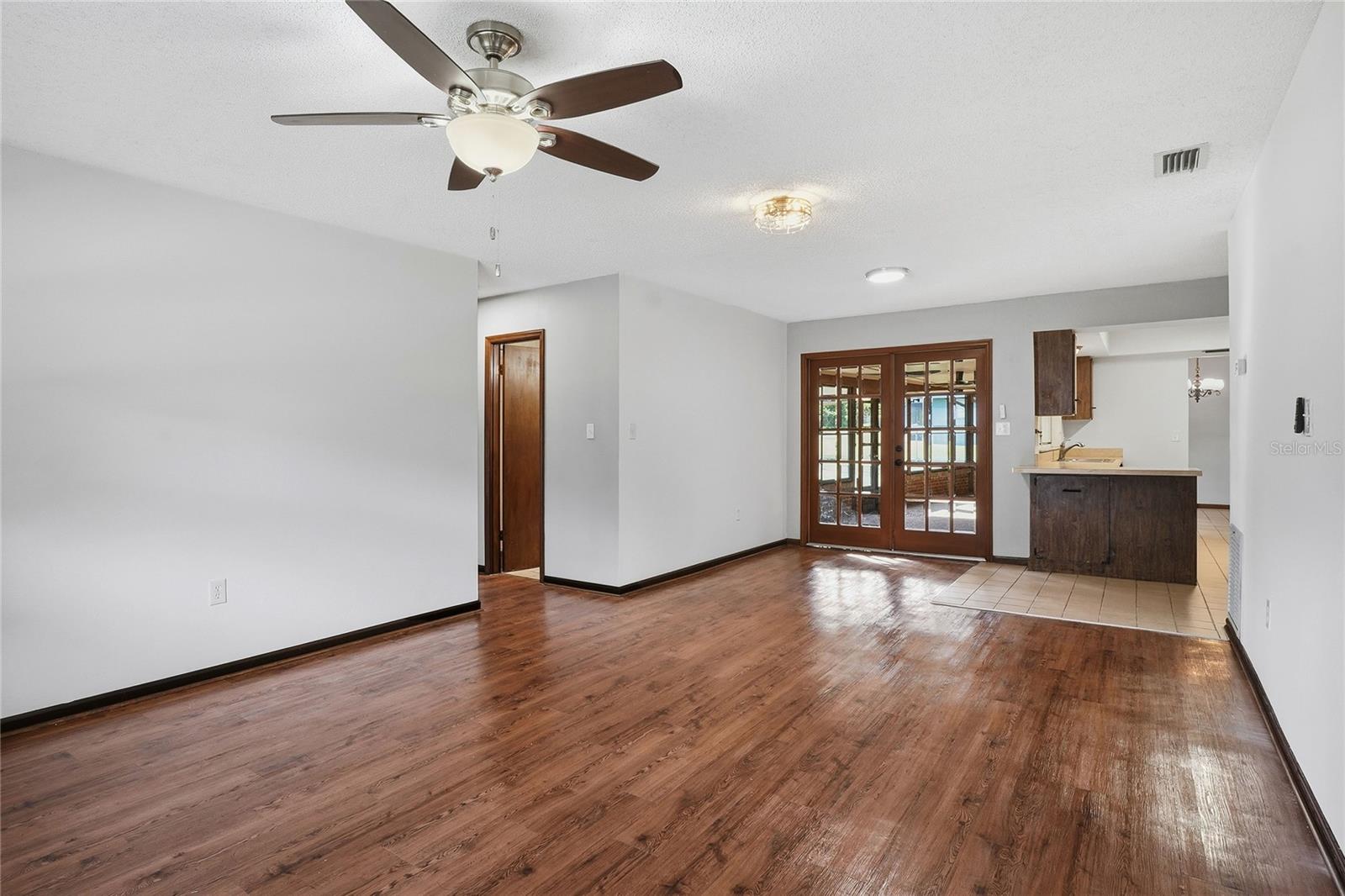 DOGWOOD ESTS 1 PB 64 PG 5 - Residential