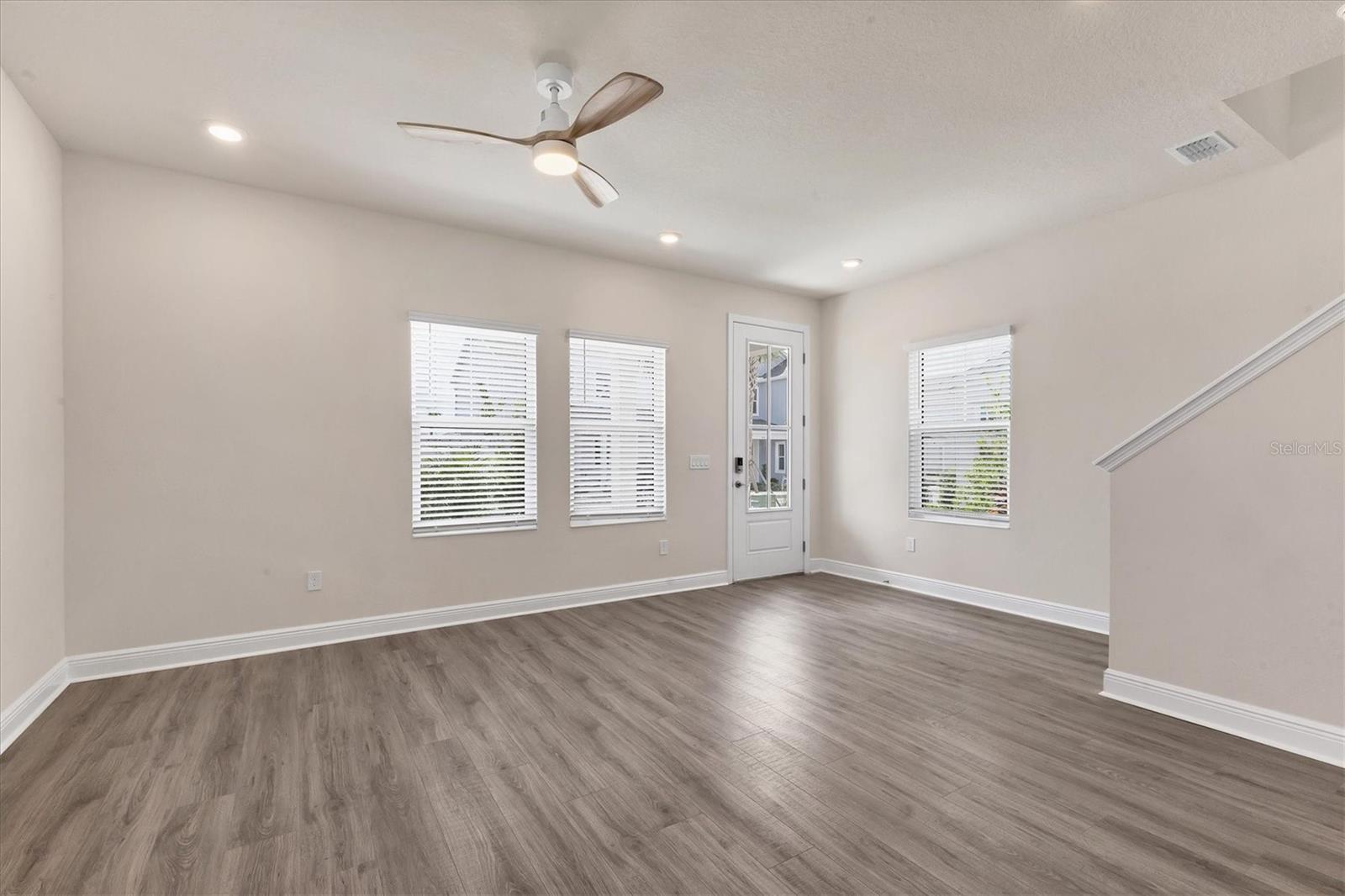 BUNGALOW WALK LAKEWOOD RANCH N - Residential Lease