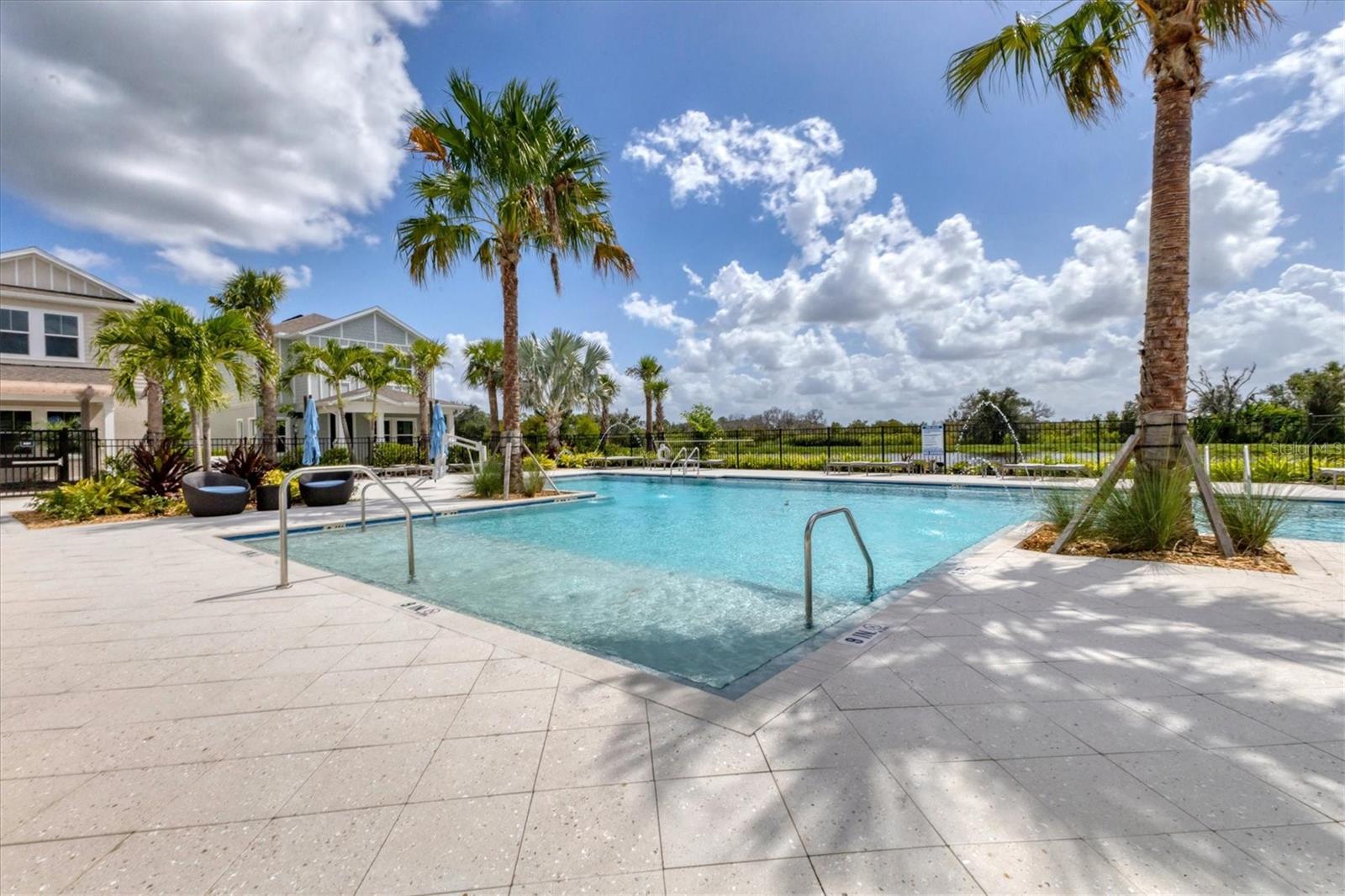 BUNGALOW WALK LAKEWOOD RANCH N - Residential Lease