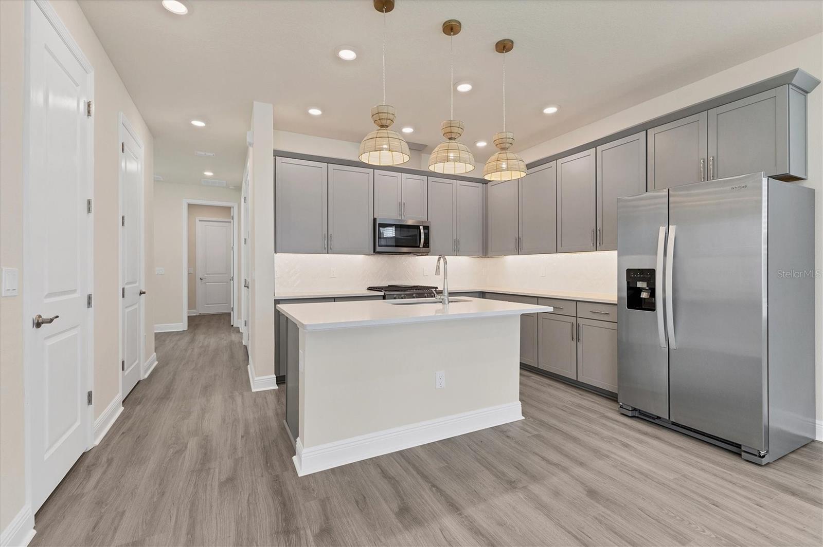 BUNGALOW WALK LAKEWOOD RANCH N - Residential Lease