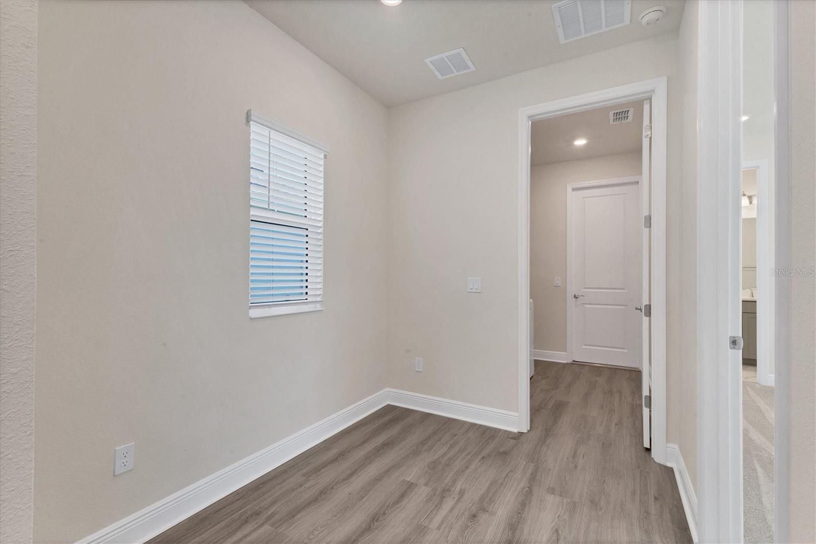 BUNGALOW WALK LAKEWOOD RANCH N - Residential Lease