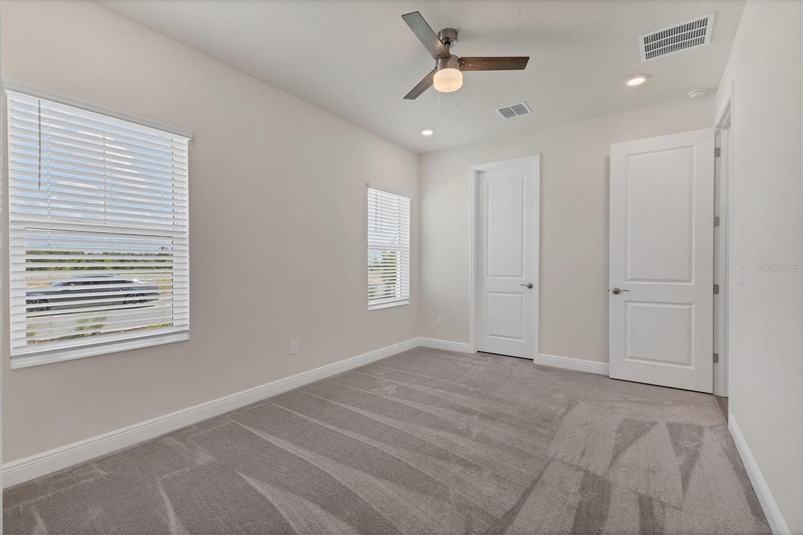 BUNGALOW WALK LAKEWOOD RANCH N - Residential Lease