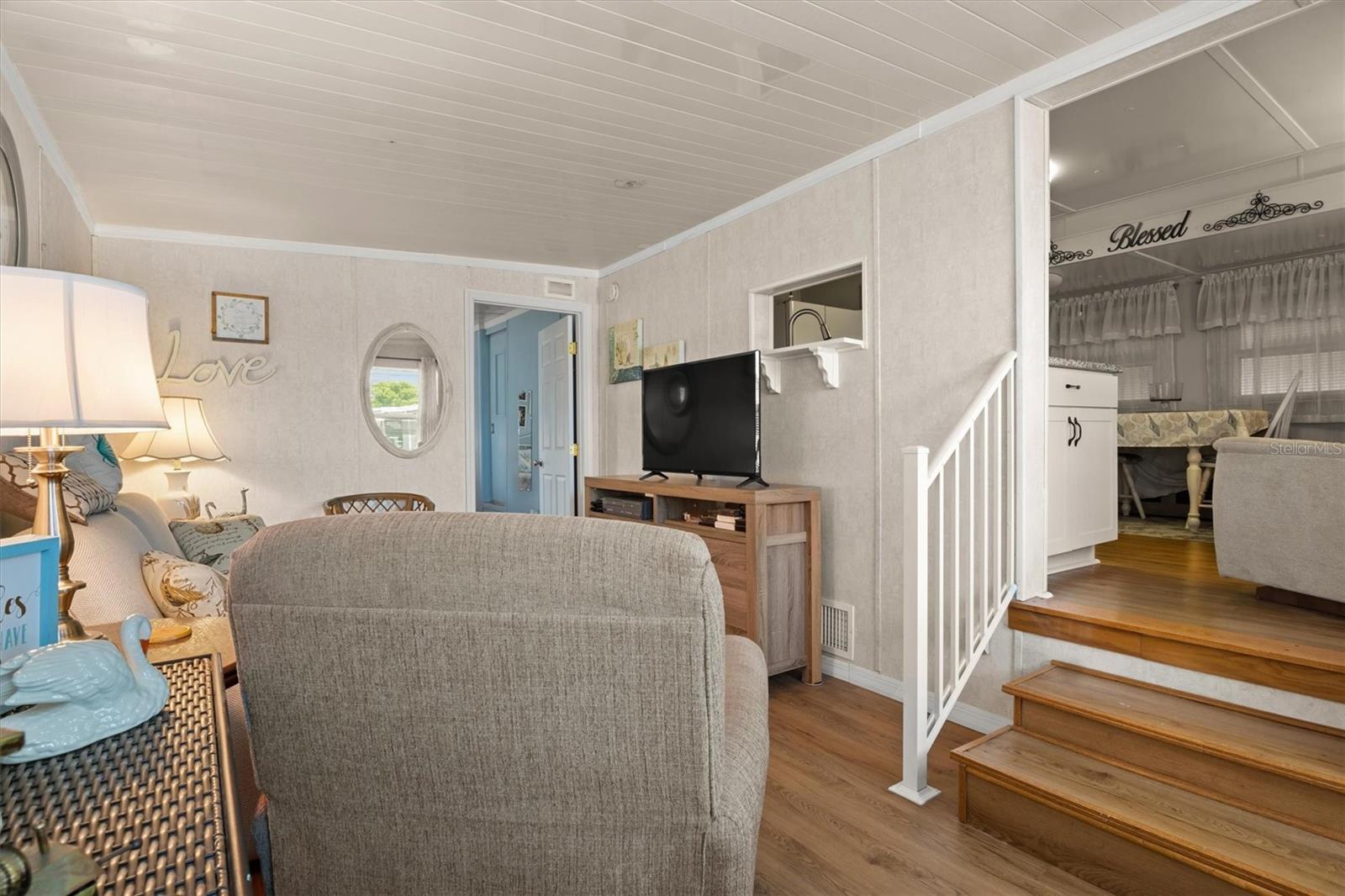 7094 FAIRVIEW VILLAGE CIRCLE