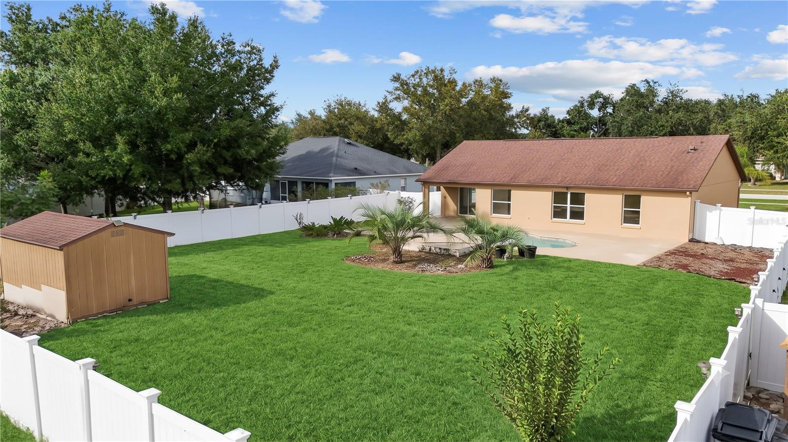 220 VALLEY EDGE DRIVE