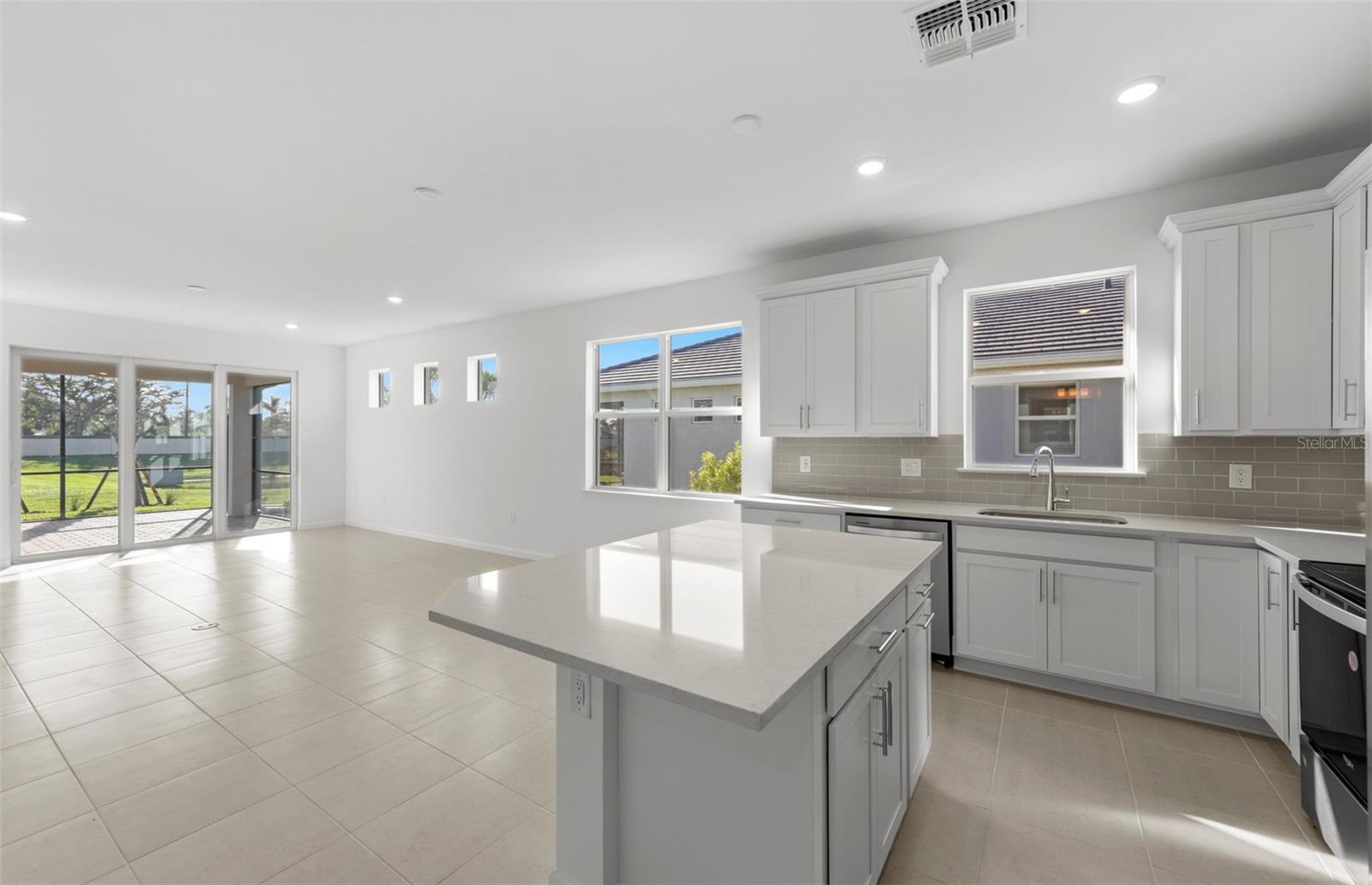 LEGACY GROVES PHASE 1 - Residential