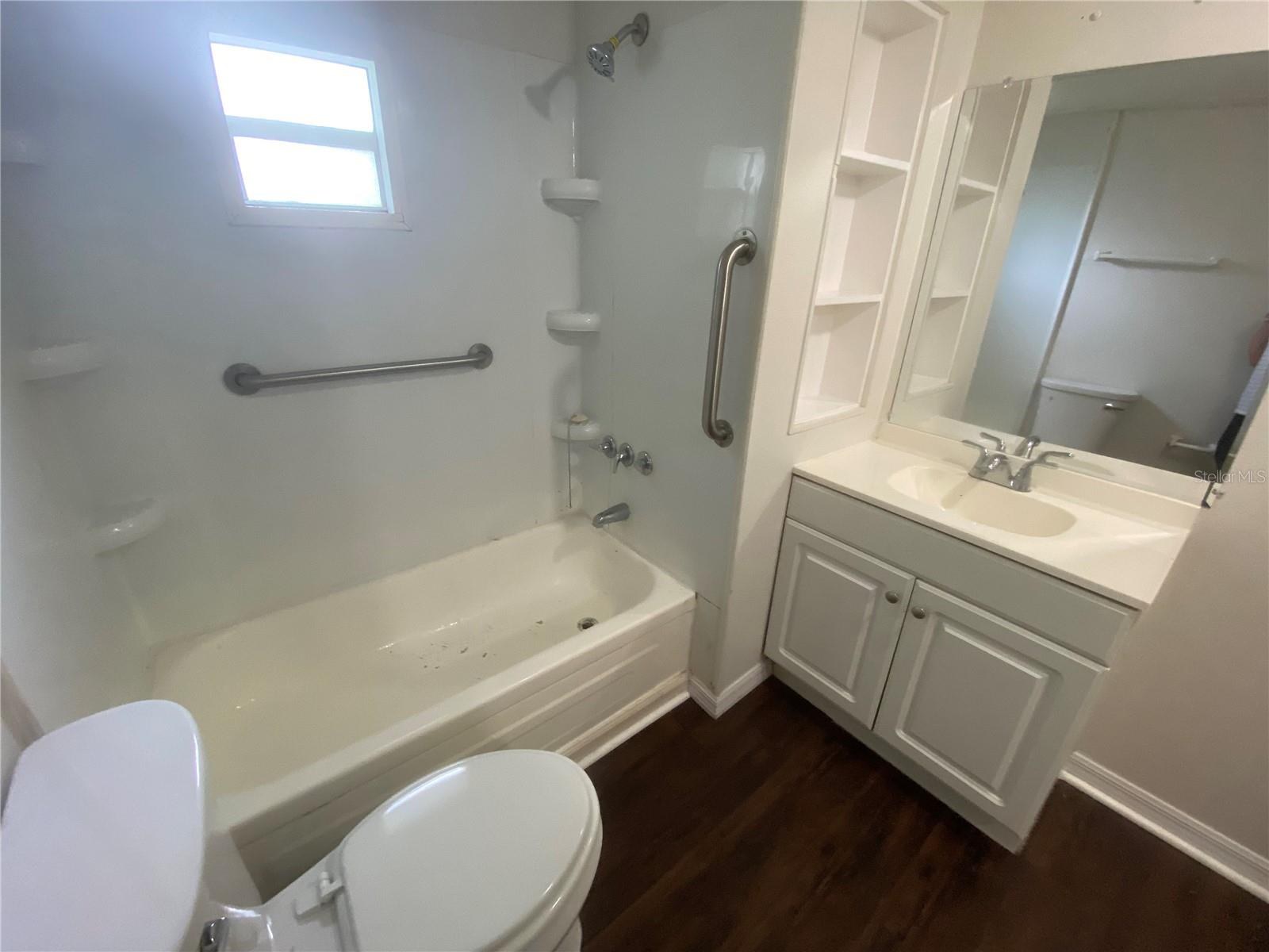 ACREAGE & UNREC - Residential Lease