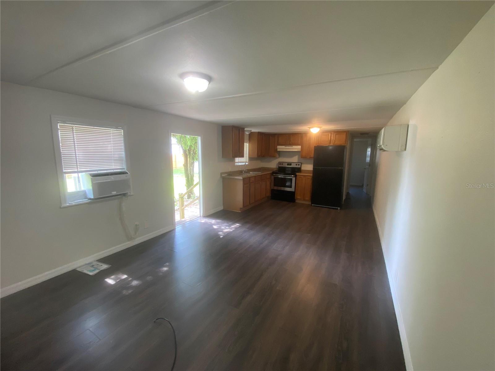 ACREAGE & UNREC - Residential Lease