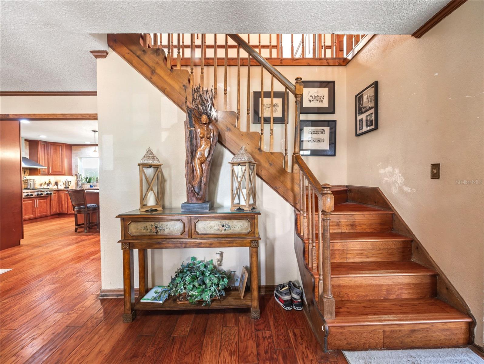 CRYSTAL COVE - Residential