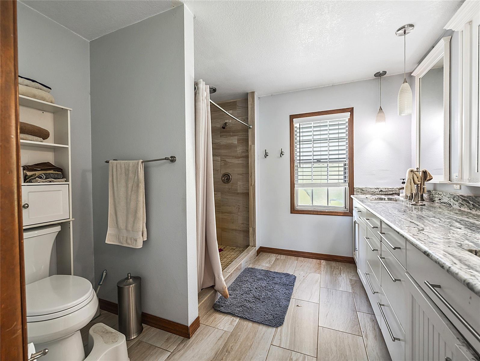 CRYSTAL COVE - Residential