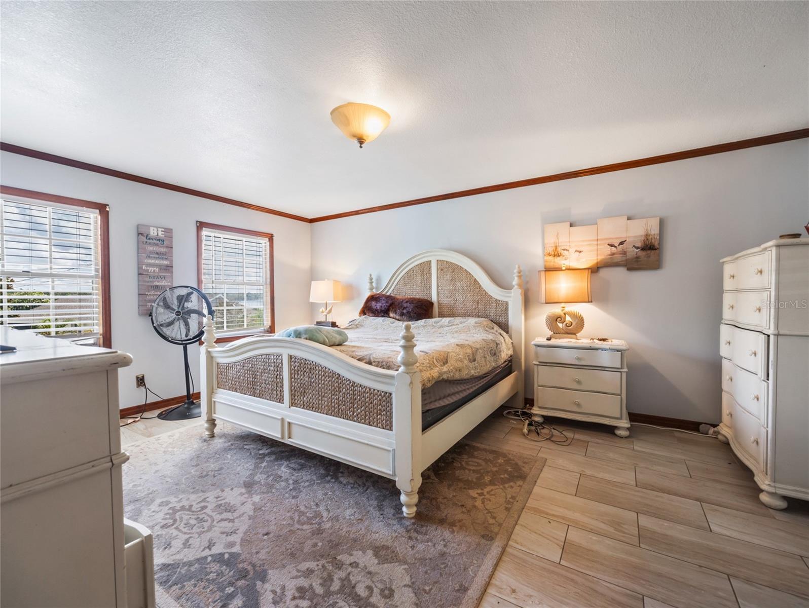 CRYSTAL COVE - Residential