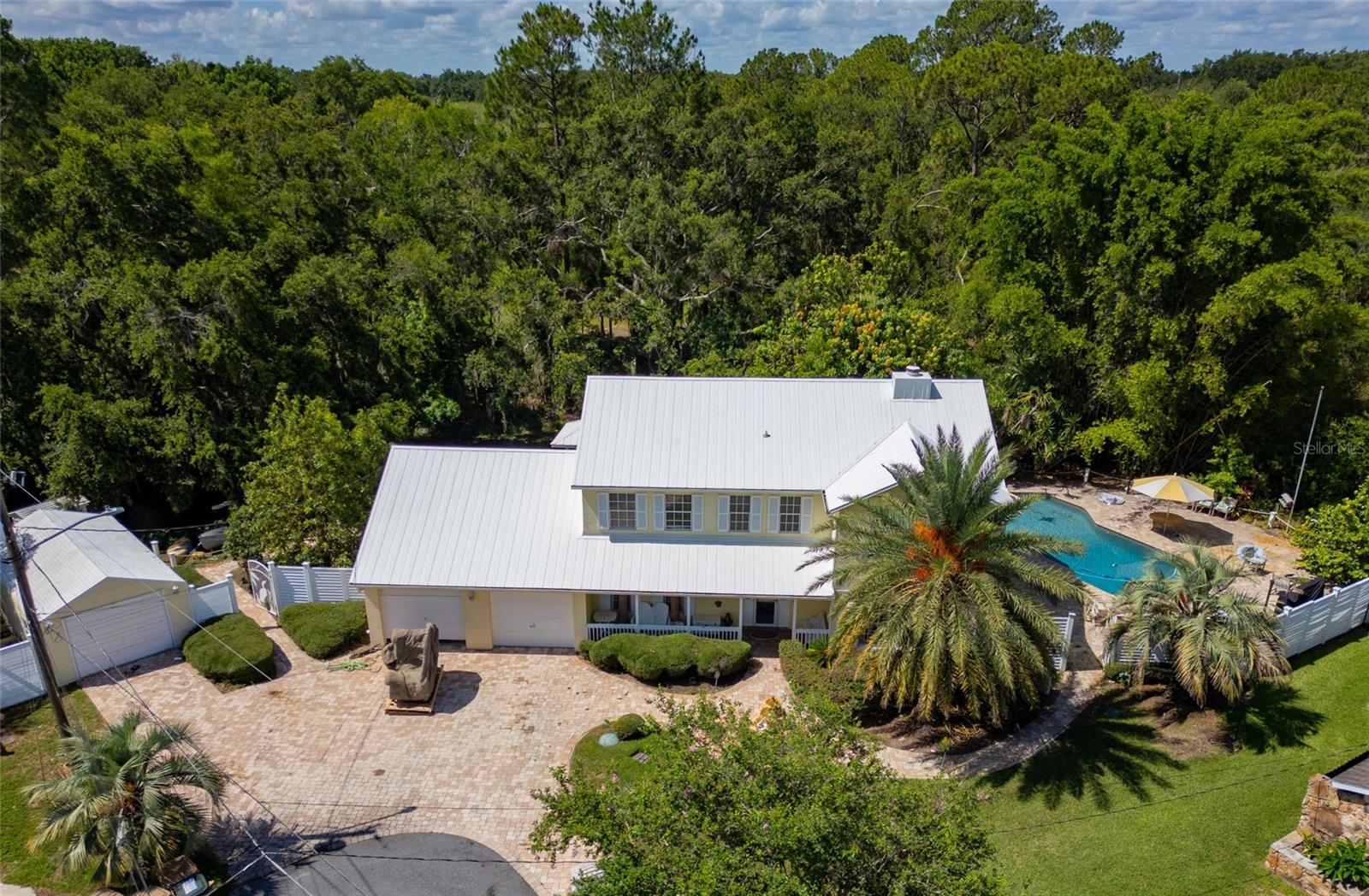CRYSTAL COVE - Residential