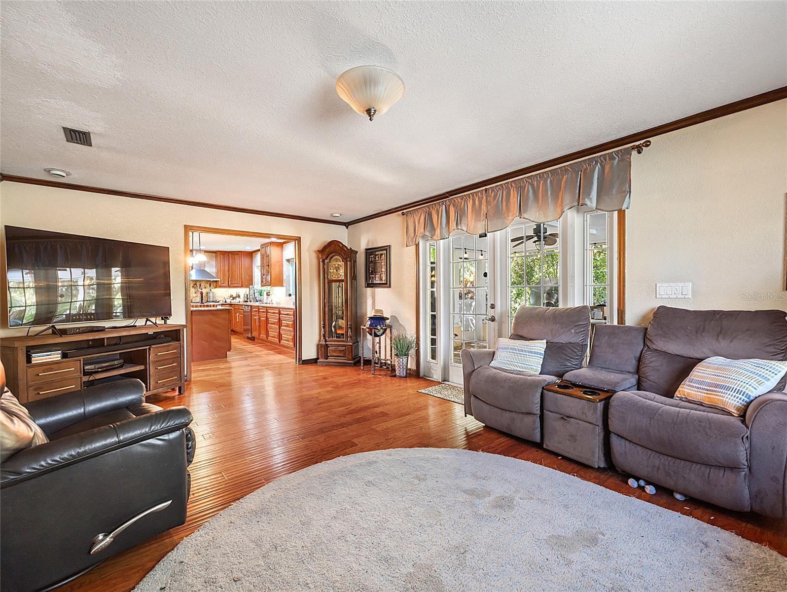 CRYSTAL COVE - Residential