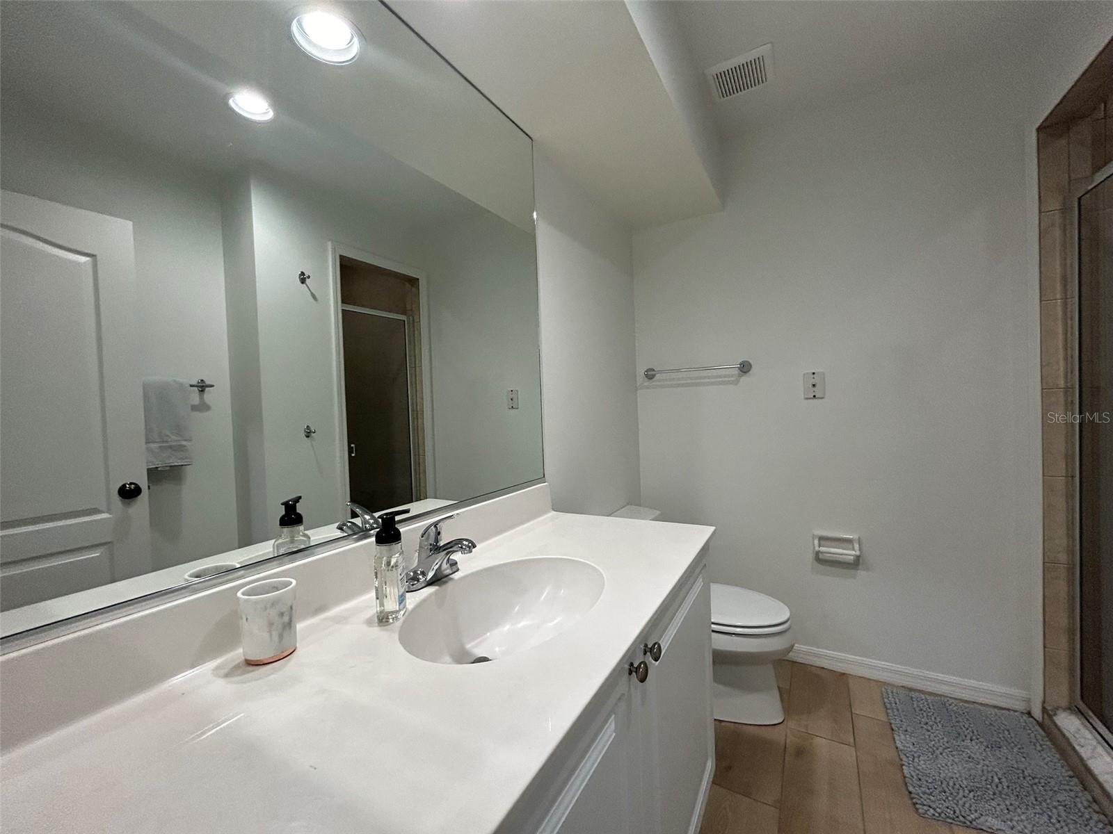 BOLLETTIERI RESORT VILLAS IV - Residential Lease