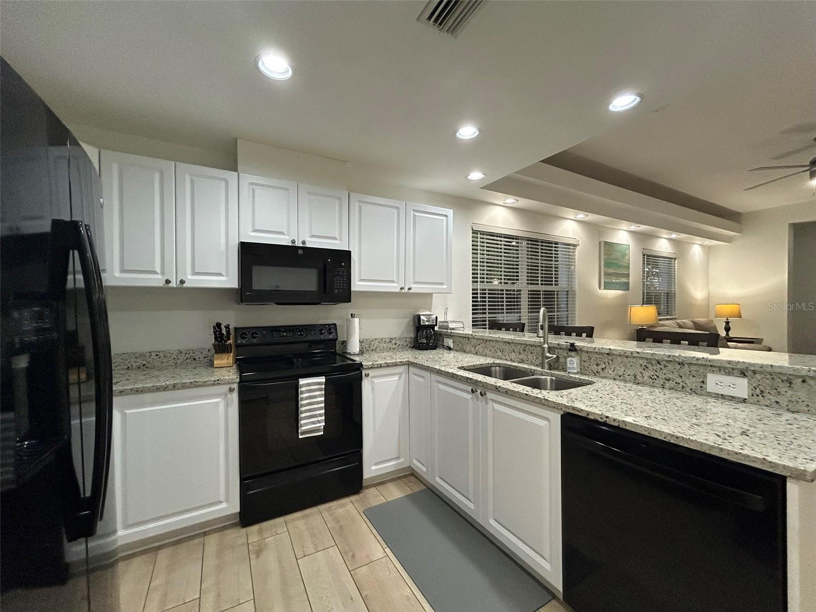 BOLLETTIERI RESORT VILLAS IV - Residential Lease