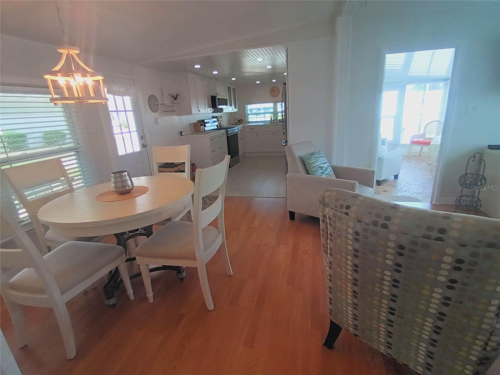 TRI-PAR ESTATES - Residential