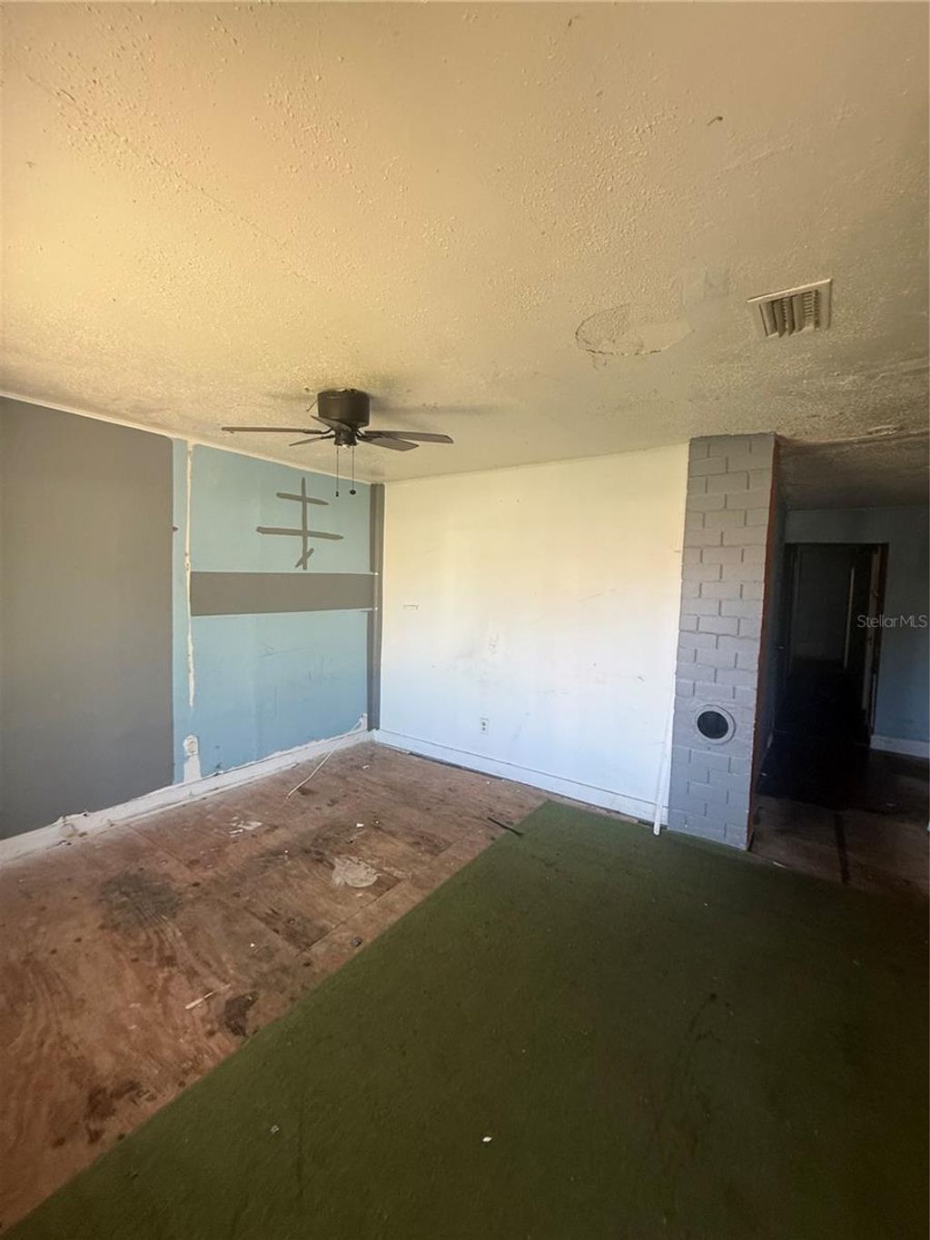 Photo of 9212 N Brooks Street, Tampa, FL 33612 (MLS # TB8495023)