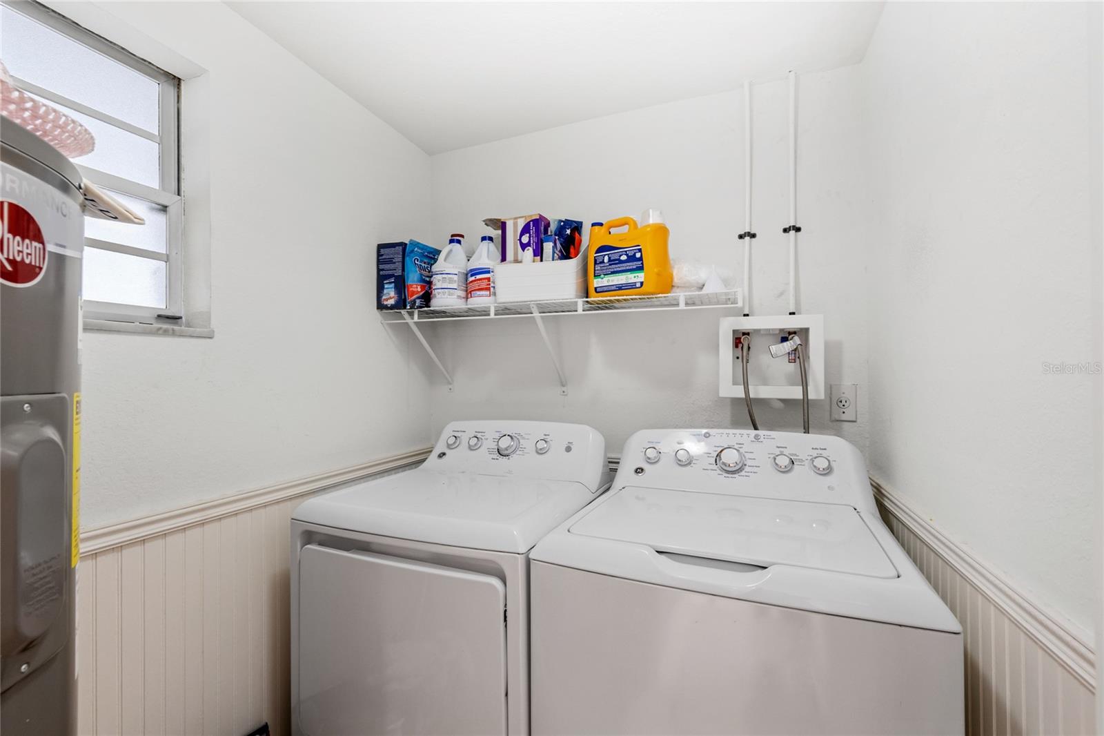 LAKE SILVER SHORES - Residential