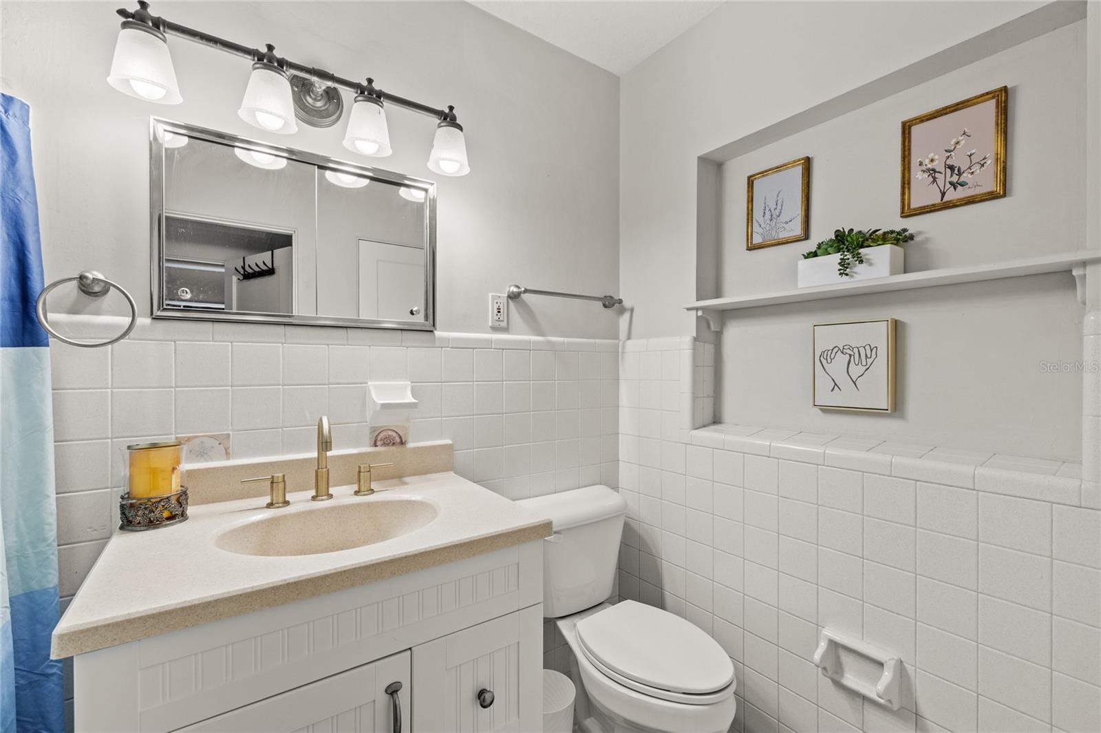 LAKE SILVER SHORES - Residential