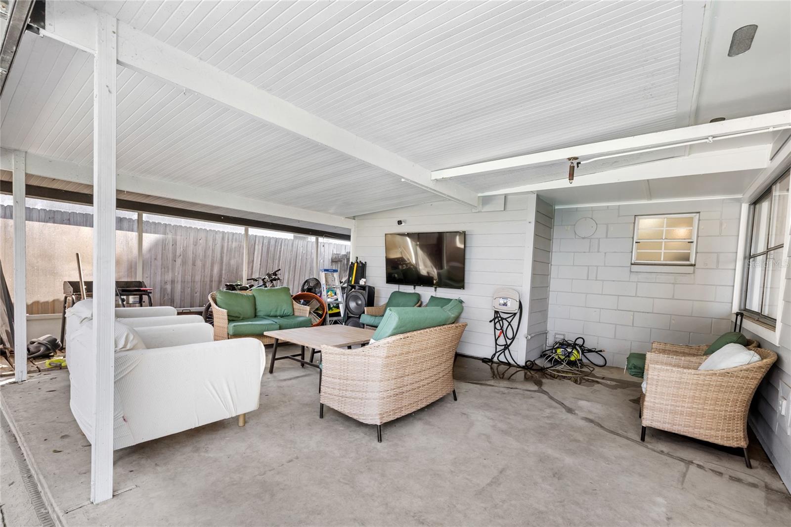 LAKE SILVER SHORES - Residential