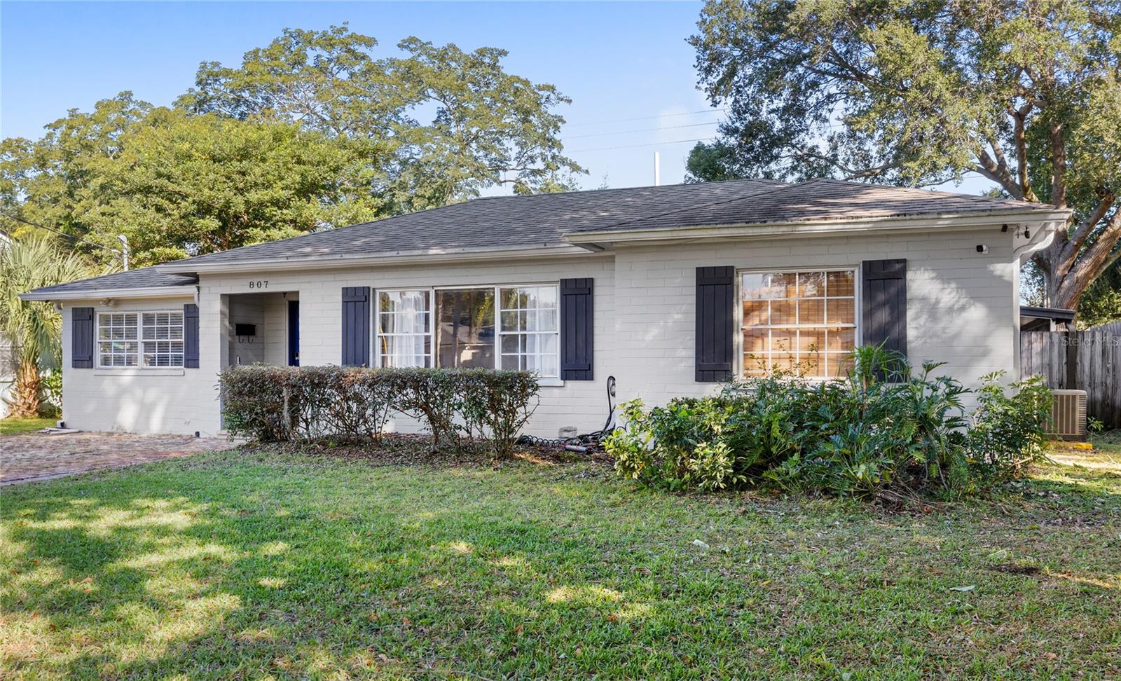 LAKE SILVER SHORES - Residential