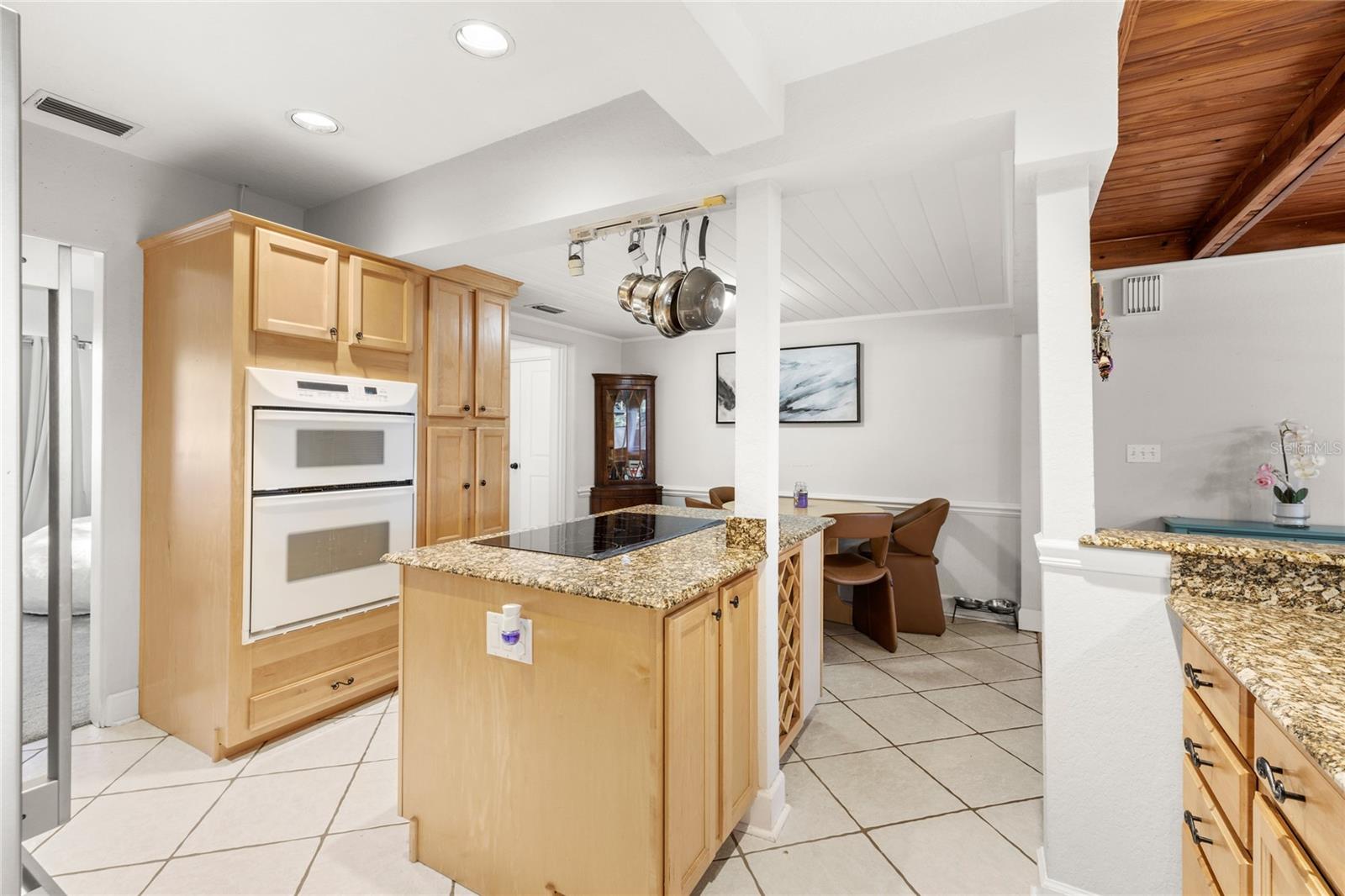 LAKE SILVER SHORES - Residential