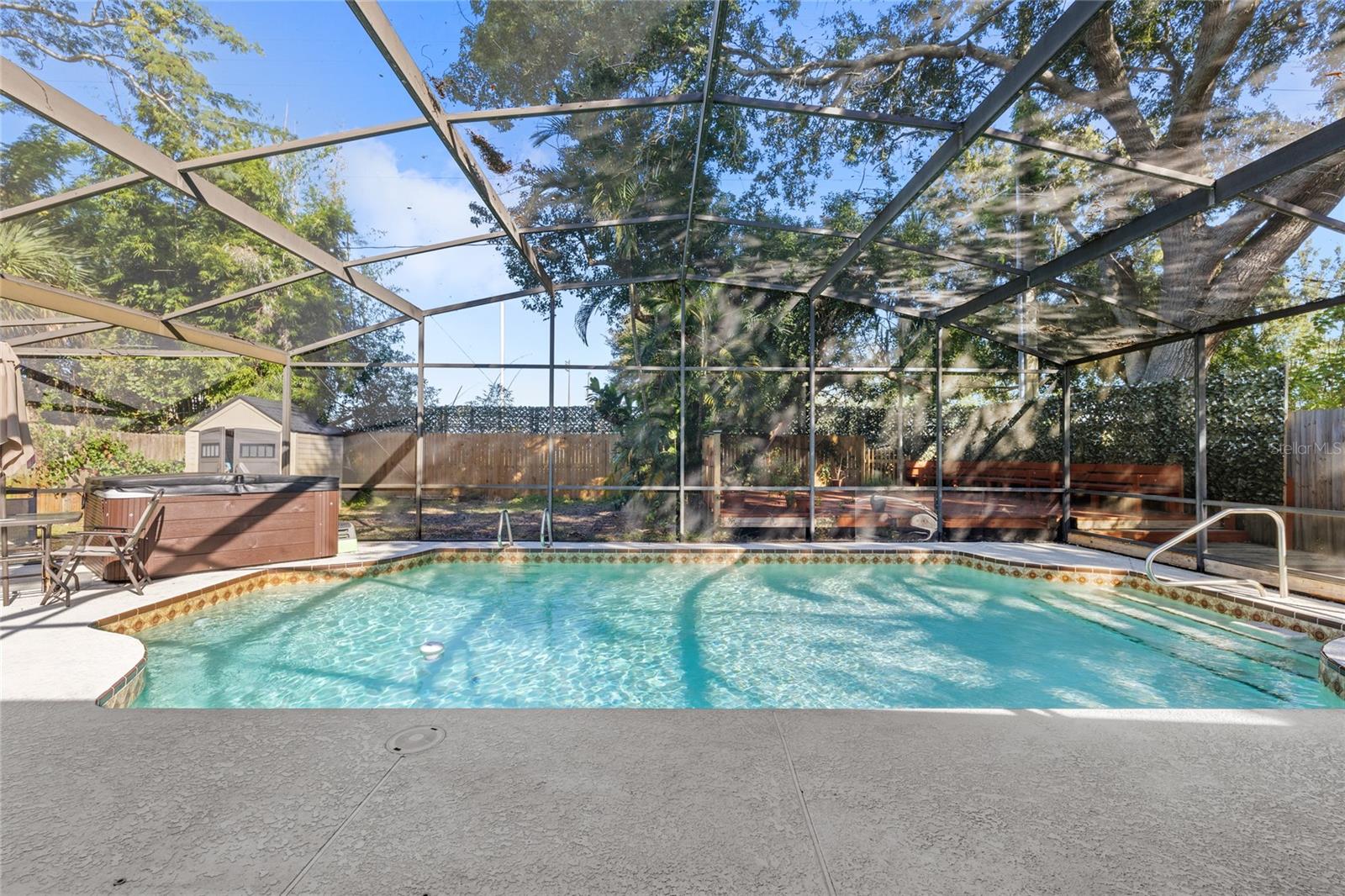 LAKE SILVER SHORES - Residential