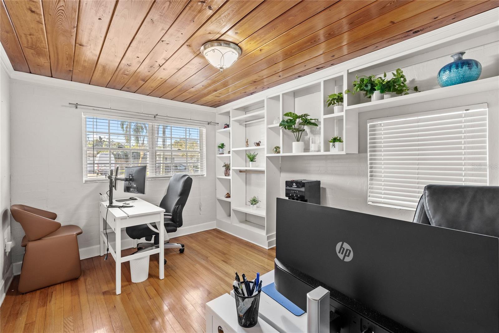 LAKE SILVER SHORES - Residential