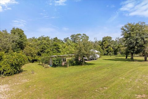 A home in DELAND