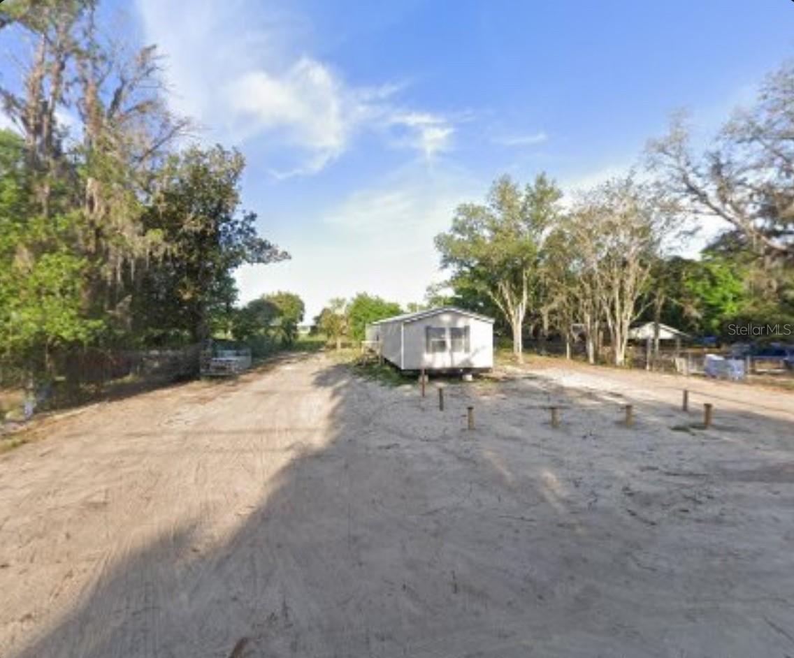 Spectacular 3-bedroom, 2-bathroom property completely renovated. This property has a new septic tank from 2025, a new electrical panel, and a new well. Not to mention the recently installed metal roof. The property has enough space for you to bring your toys and live the life you've always dreamed of with your little piece of land.
