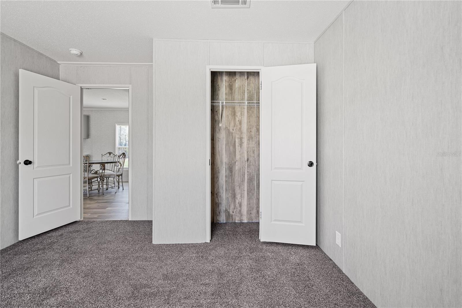 UNIVERSITY ESTATES - Residential