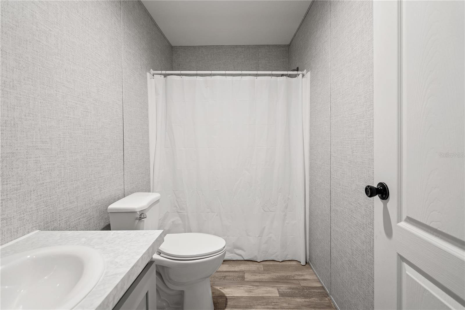 UNIVERSITY ESTATES - Residential