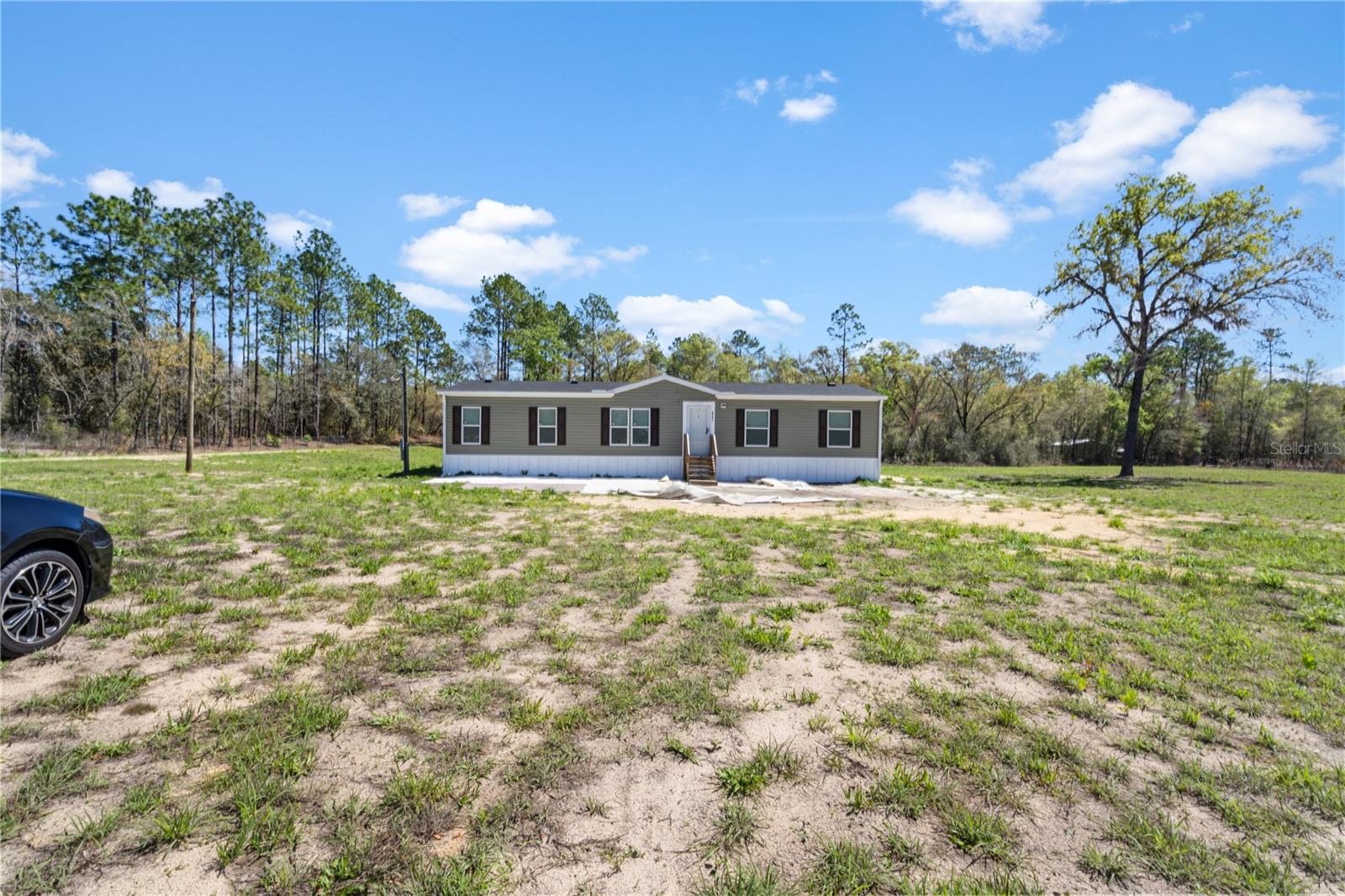 UNIVERSITY ESTATES - Residential