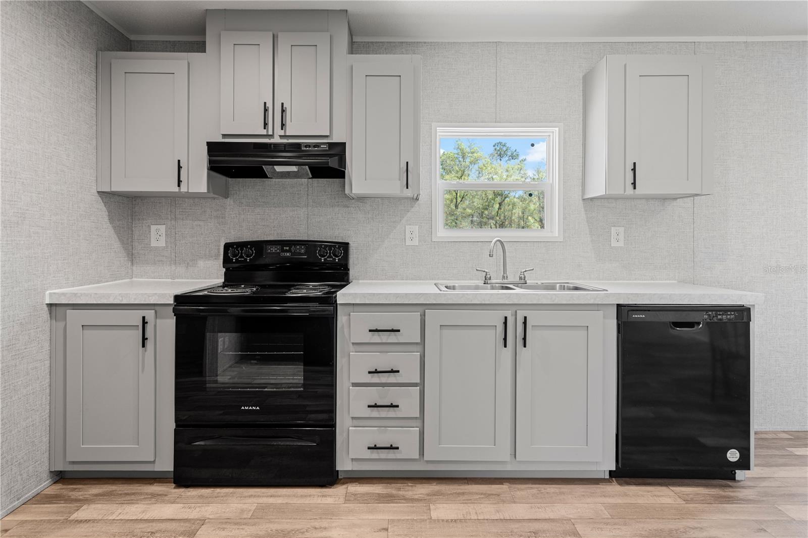 UNIVERSITY ESTATES - Residential