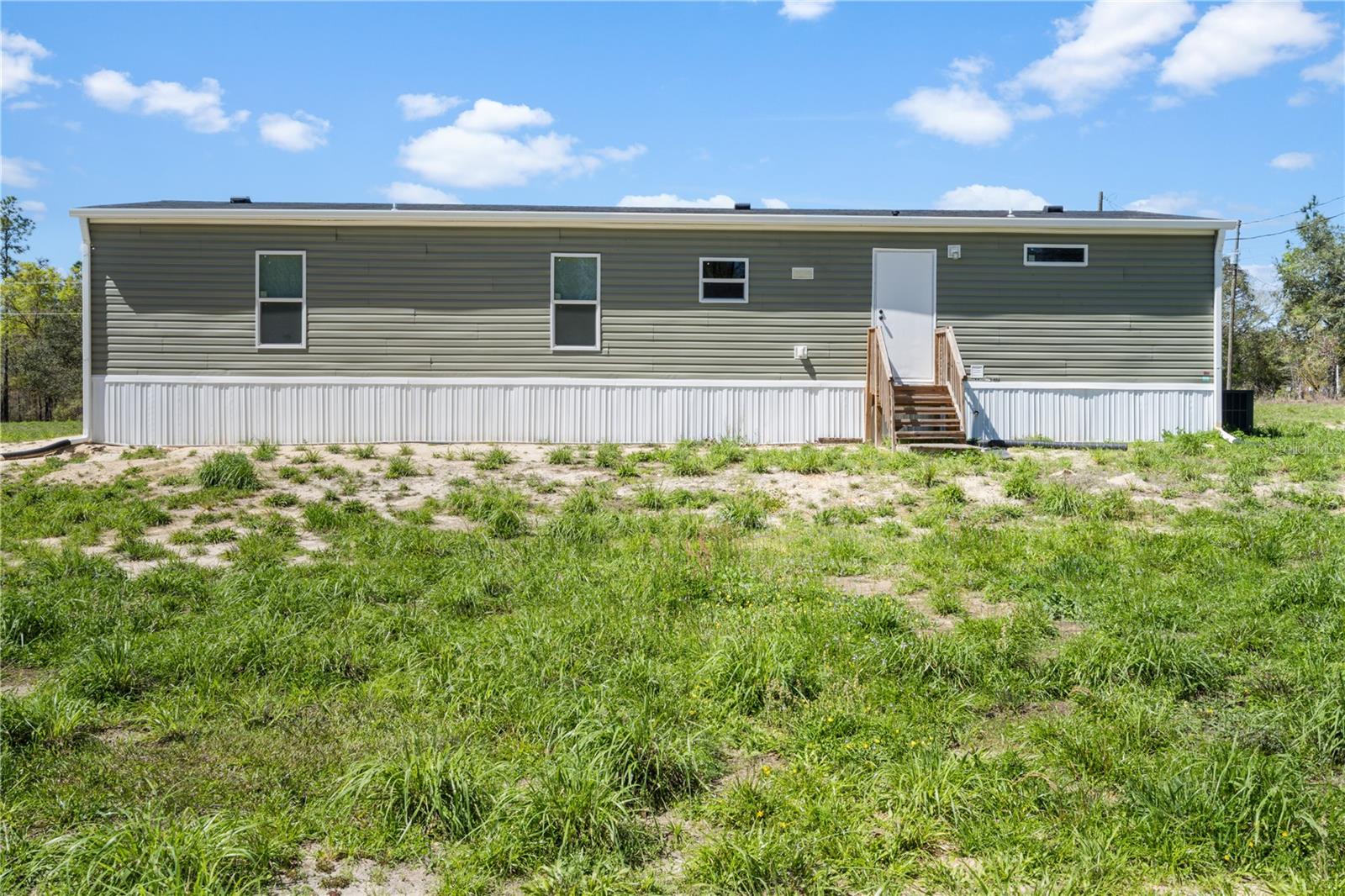 UNIVERSITY ESTATES - Residential