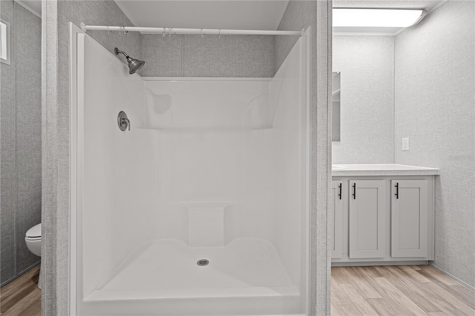 UNIVERSITY ESTATES - Residential