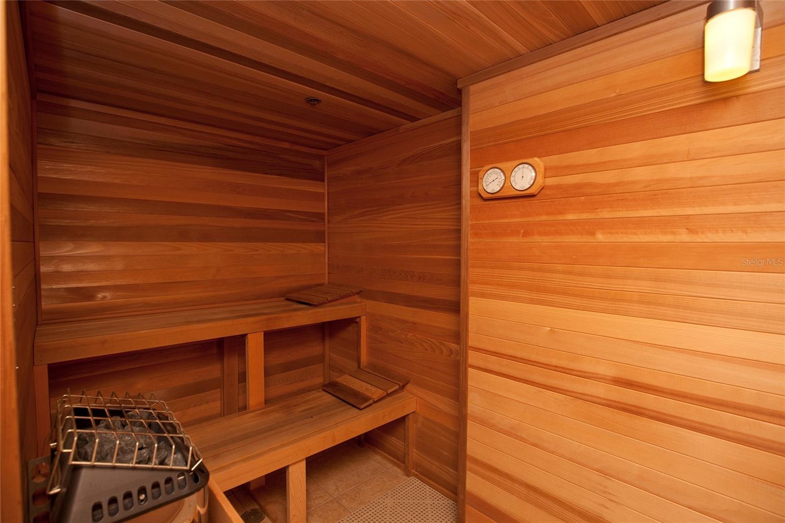 HAMMOCK DUNES - Residential