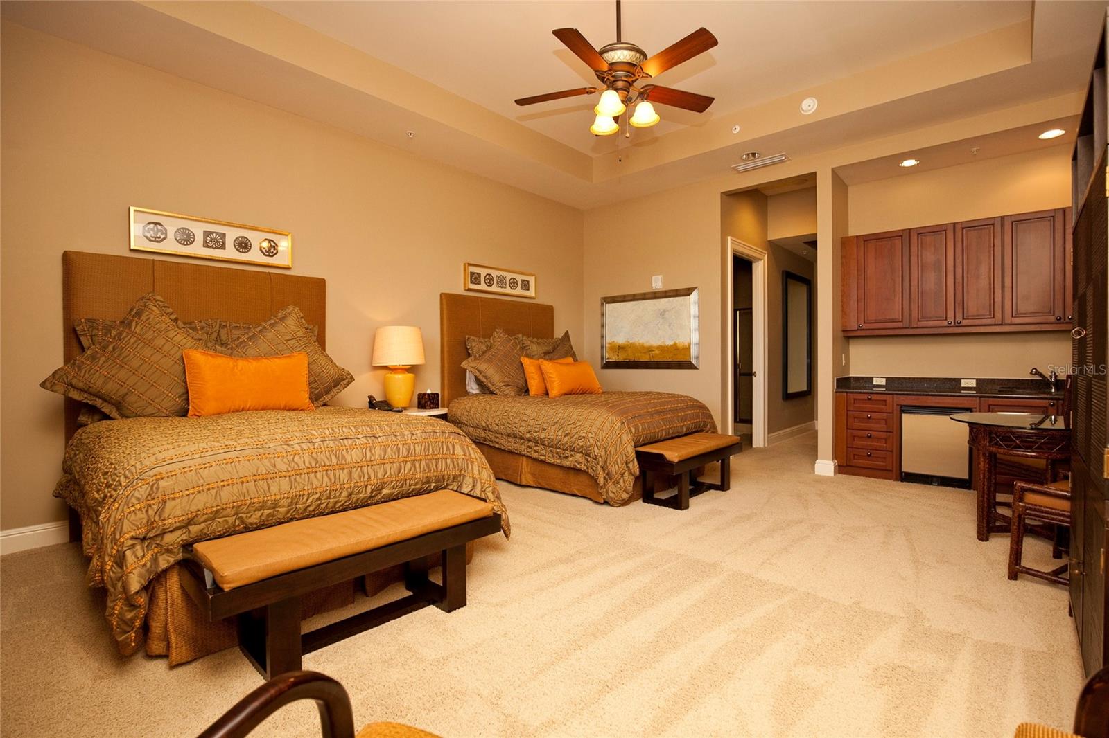 HAMMOCK DUNES - Residential