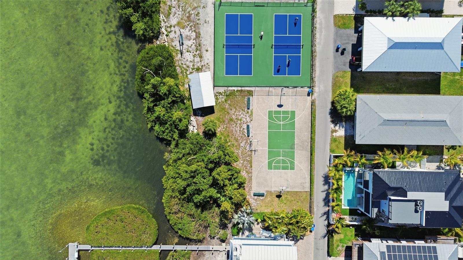 ILEXHURST - Residential