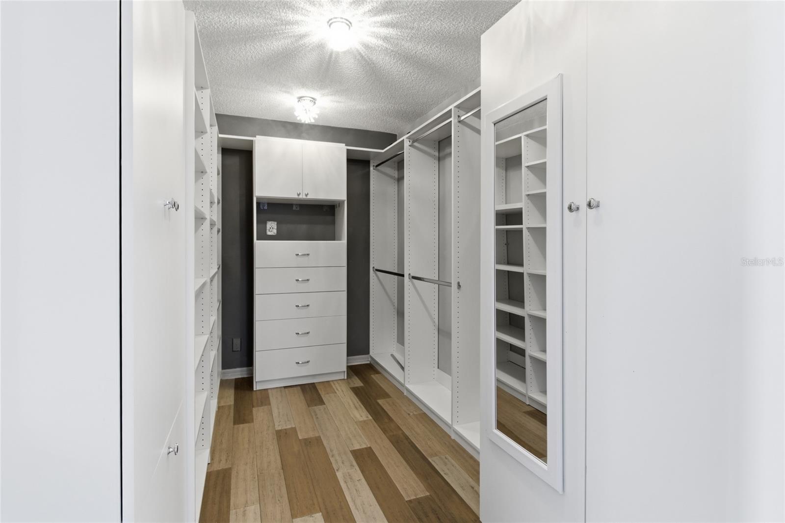 ILEXHURST - Residential