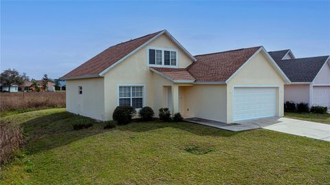Single Family Residence in PORT CHARLOTTE FL 617 ROSE APPLE CIRCLE.jpg