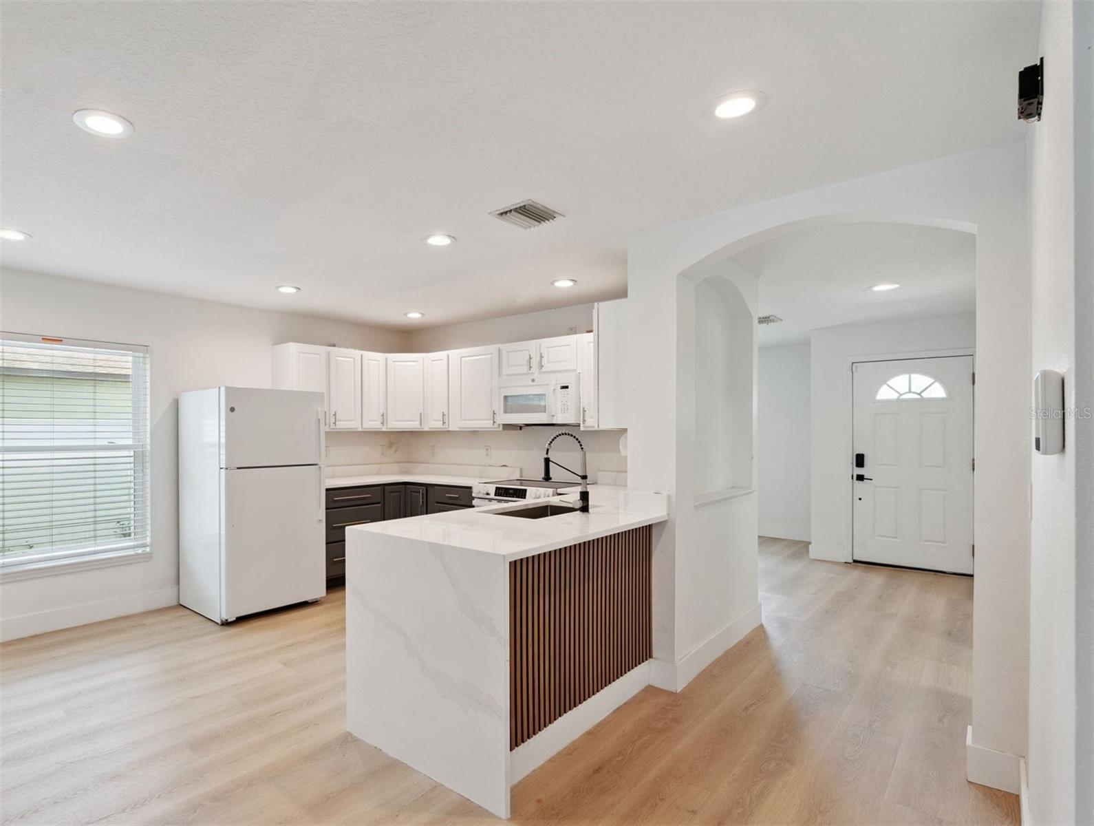 OAK LEVEL HEIGHTS - Residential Lease