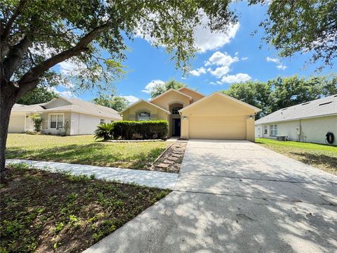 Property photo of 475 Lisa Karen Circle, Apopka, FL 32712