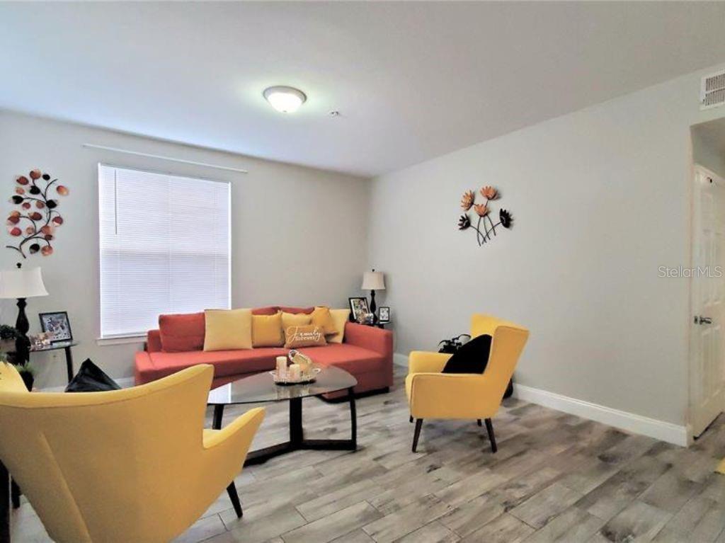 FOUNTAINS/METRO WEST CONDO - Residential