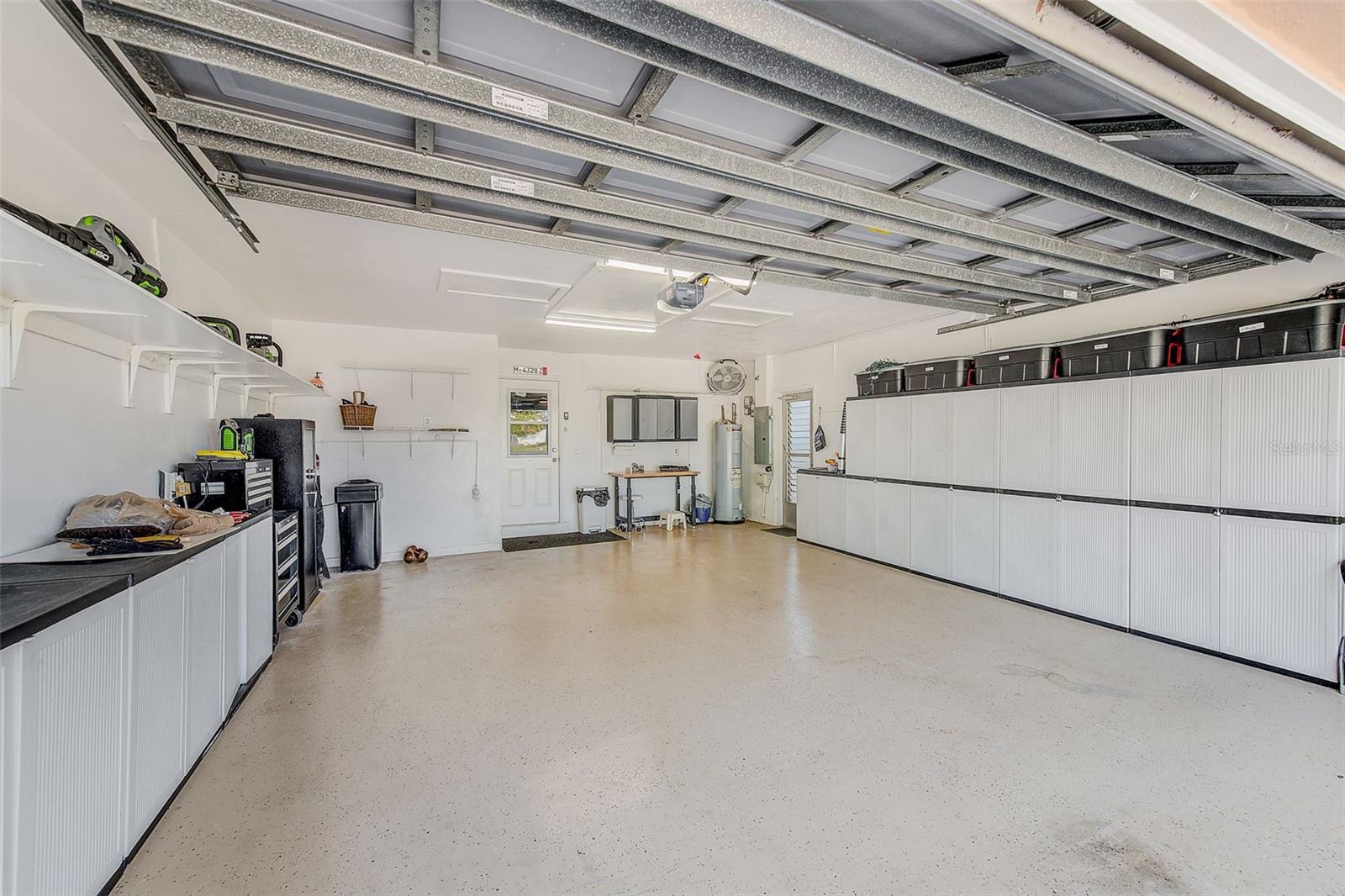 OAKHURST PARK 1ST ADD - Residential Lease