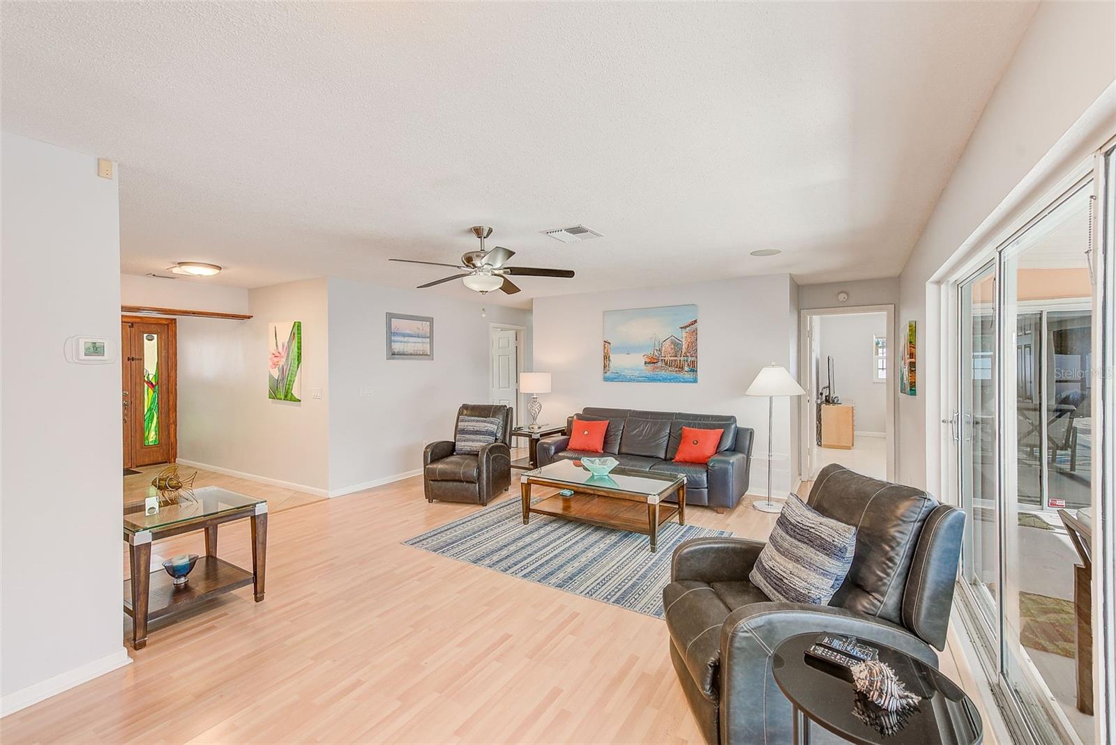 OAKHURST PARK 1ST ADD - Residential Lease