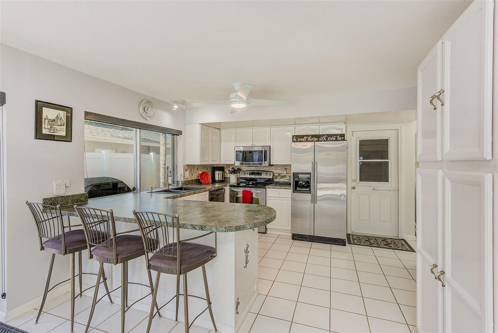 OAKHURST PARK 1ST ADD - Residential Lease