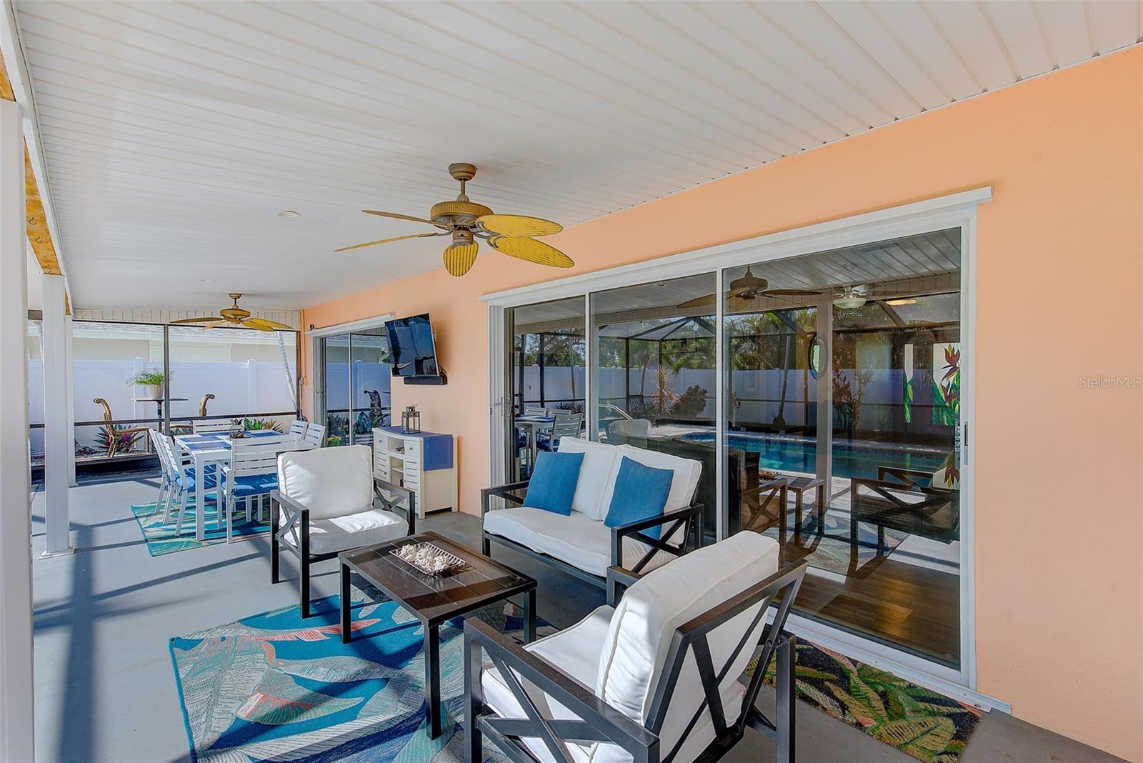 OAKHURST PARK 1ST ADD - Residential Lease