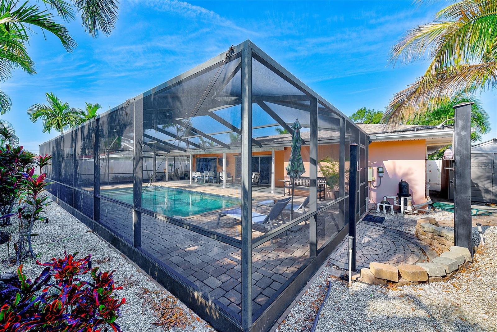 OAKHURST PARK 1ST ADD - Residential Lease