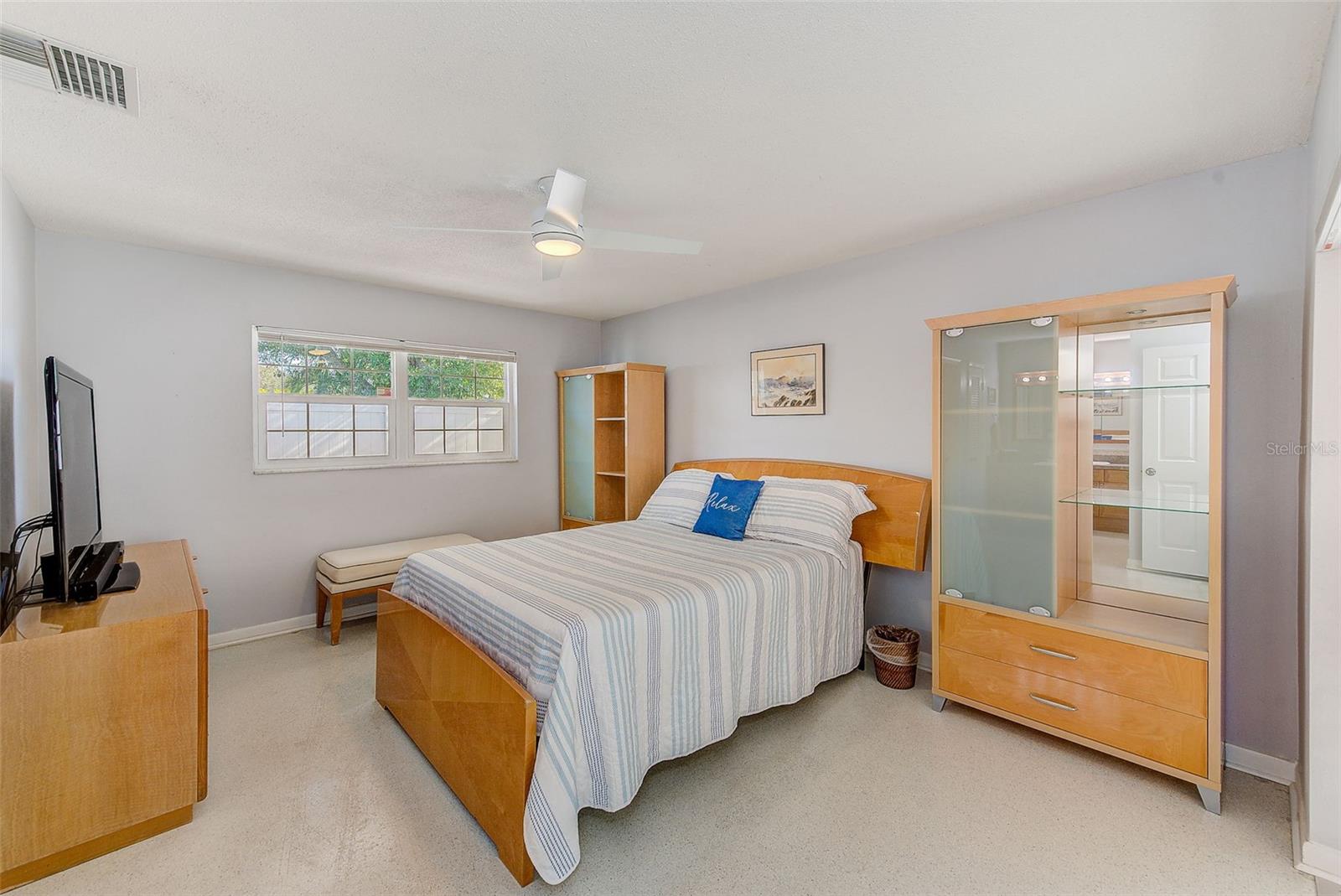 OAKHURST PARK 1ST ADD - Residential Lease