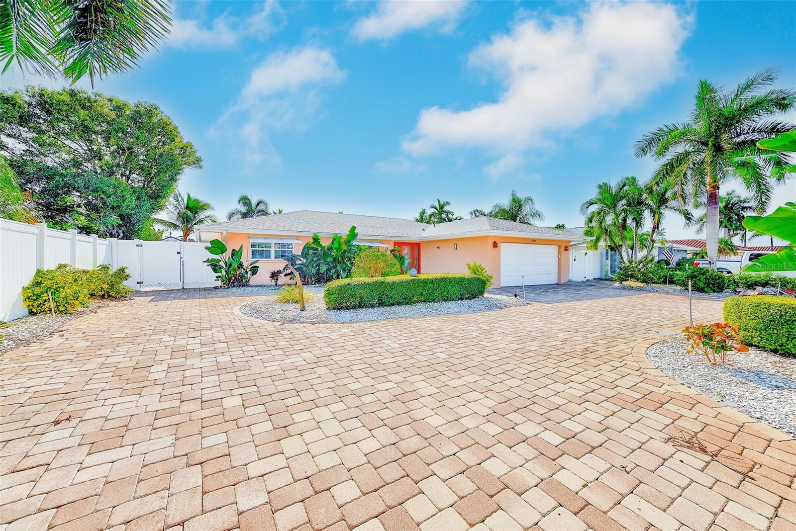 OAKHURST PARK 1ST ADD - Residential Lease